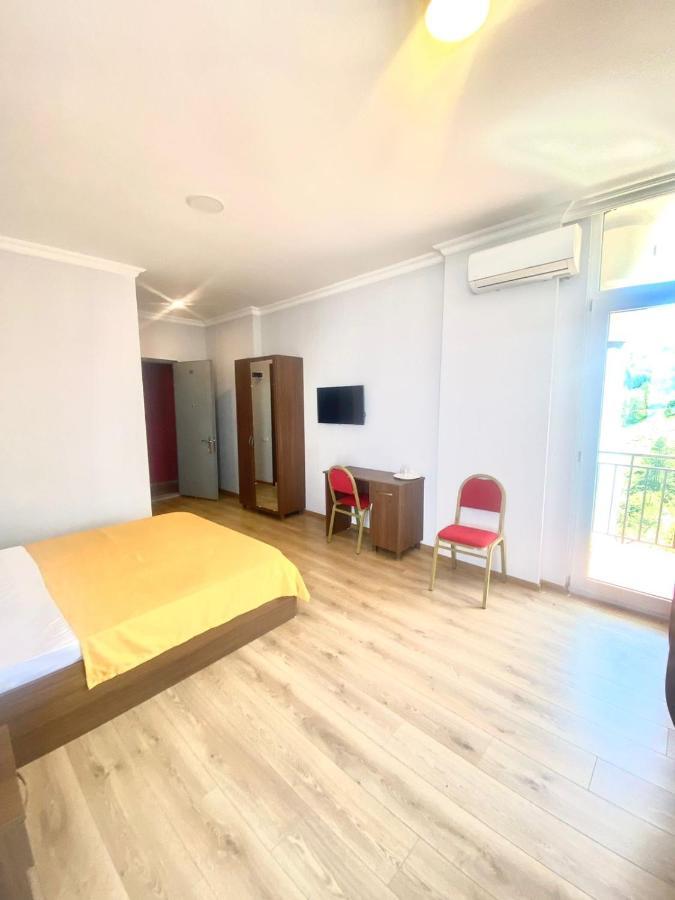 Aparthotel Mimino Batumi Exterior foto